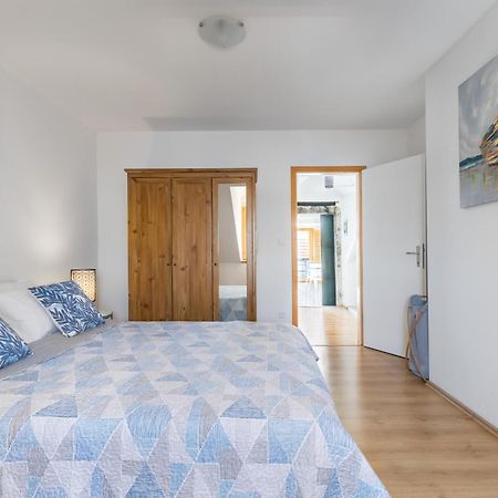 Waterview Apartments Mimice Εξωτερικό φωτογραφία